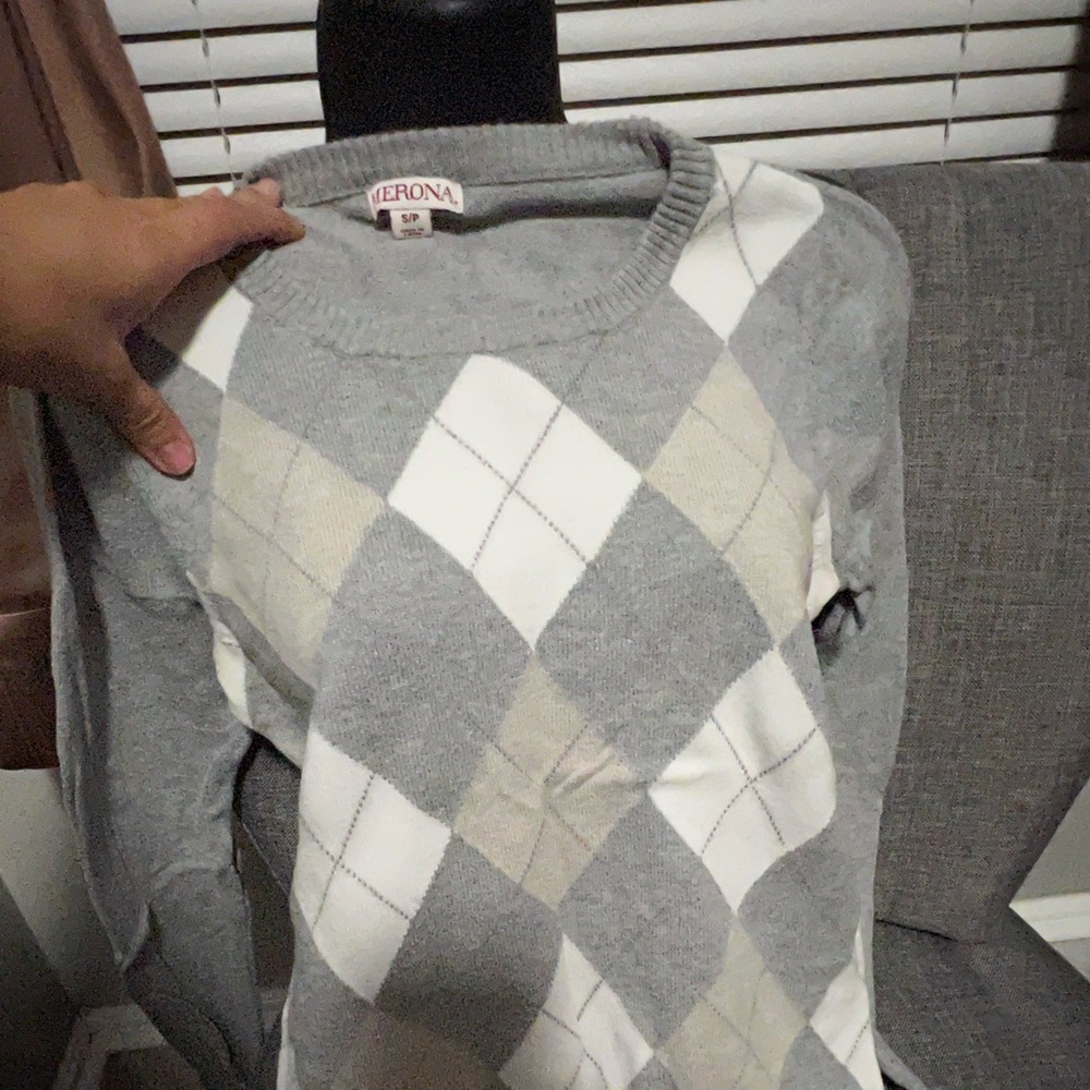 Grey long sleeve